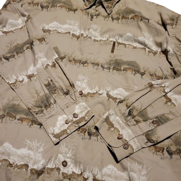 North River Outfitters Deer Button Up - Picture 4 of 10